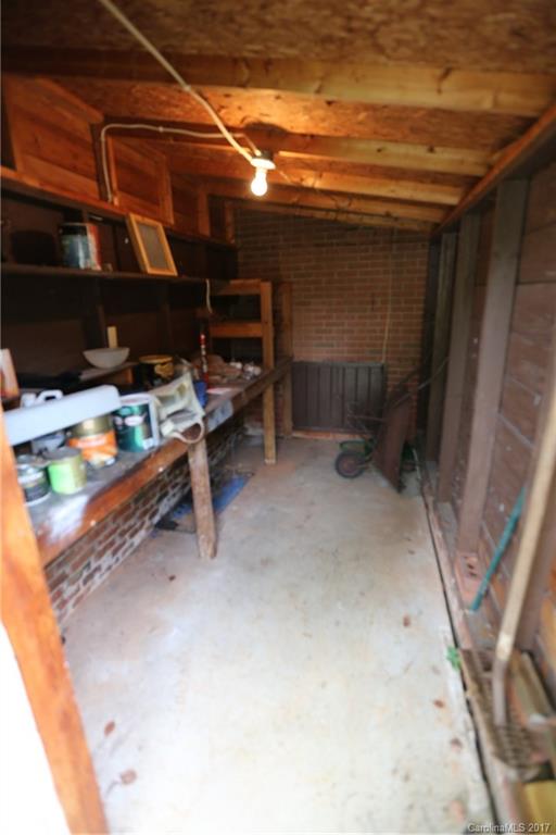 3420 Woodleaf Road, Unit 17 Charlotte, NC 28205 - Photo 20 of 21 Gallery Image 20