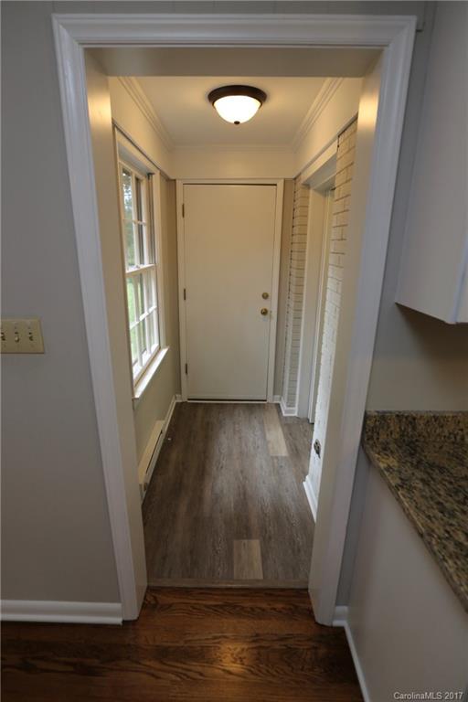 3420 Woodleaf Road, Unit 17 Charlotte, NC 28205 - Photo 8 of 21 Gallery Image 8