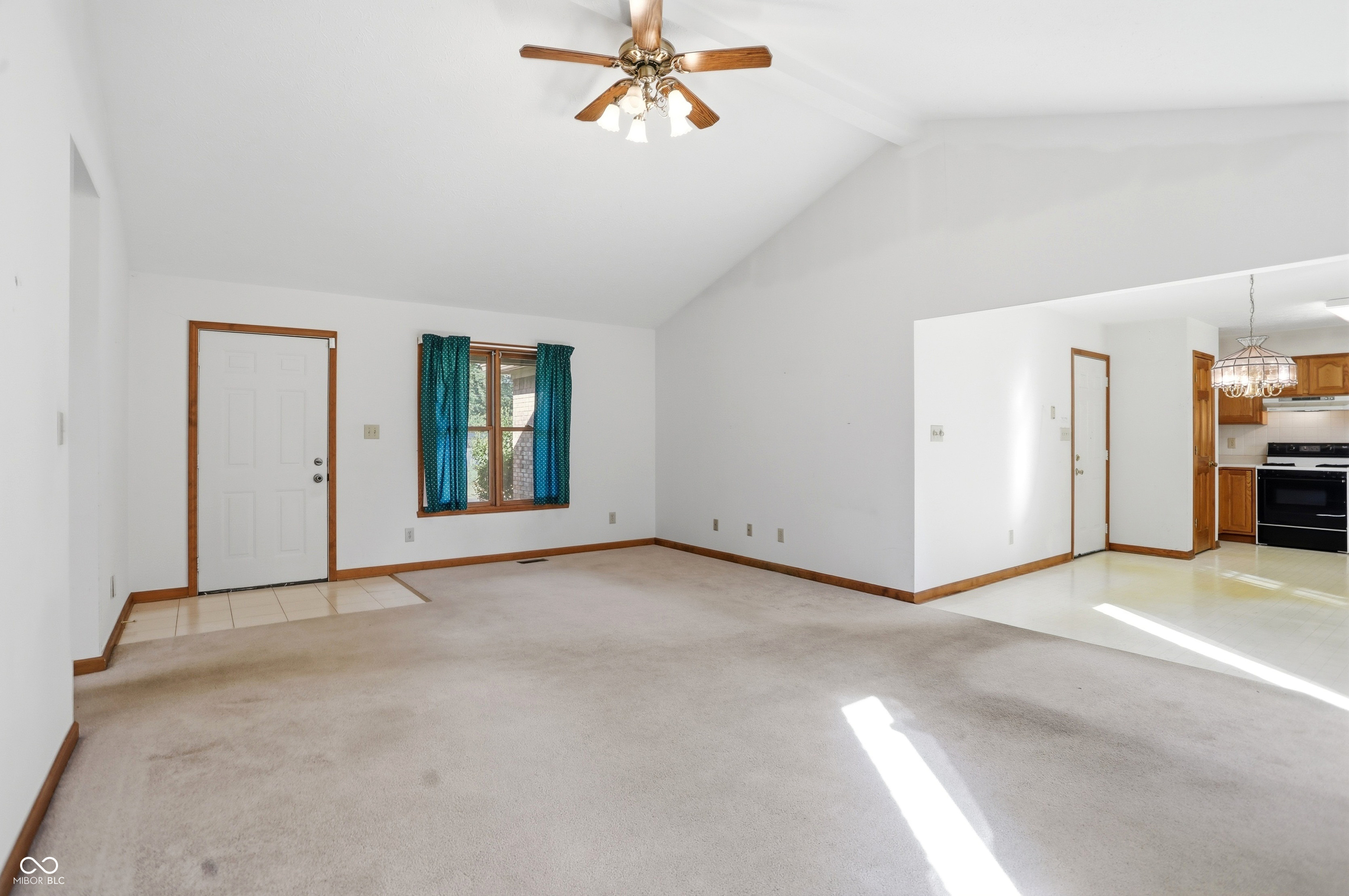 8530 Big Bend Road Martinsville, IN 46151 - Photo 11 of 52