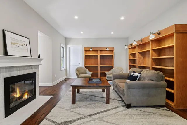 $1,300,000 | 859 Excelsior Boulevard, Excelsior, MN 55331