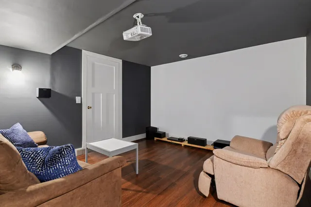 $1,300,000 | 859 Excelsior Boulevard, Excelsior, MN 55331