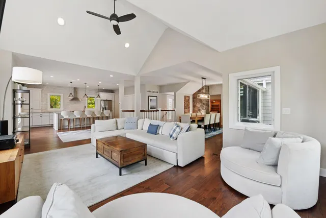 $1,300,000 | 859 Excelsior Boulevard, Excelsior, MN 55331