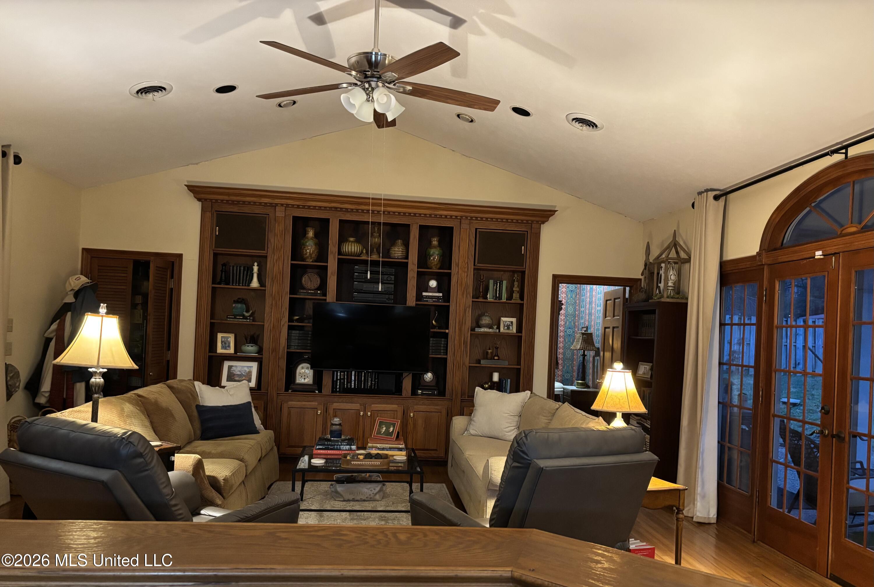 610 Marion Boulevard Forest, MS 39074 - Photo 3 of 26 IMG_5073