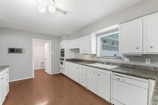 $1,900 | 13318 Queensride Lane, Houston, TX 77070