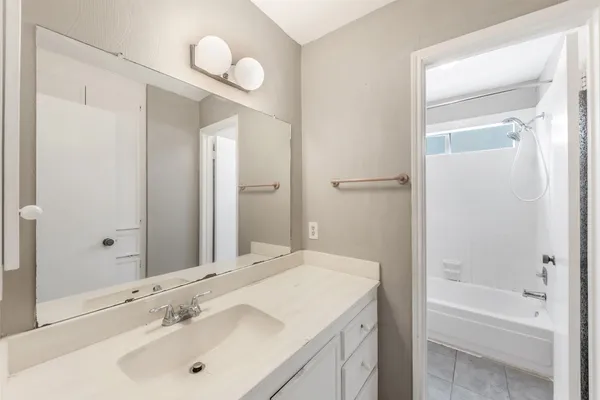 $1,900 | 13318 Queensride Lane, Houston, TX 77070