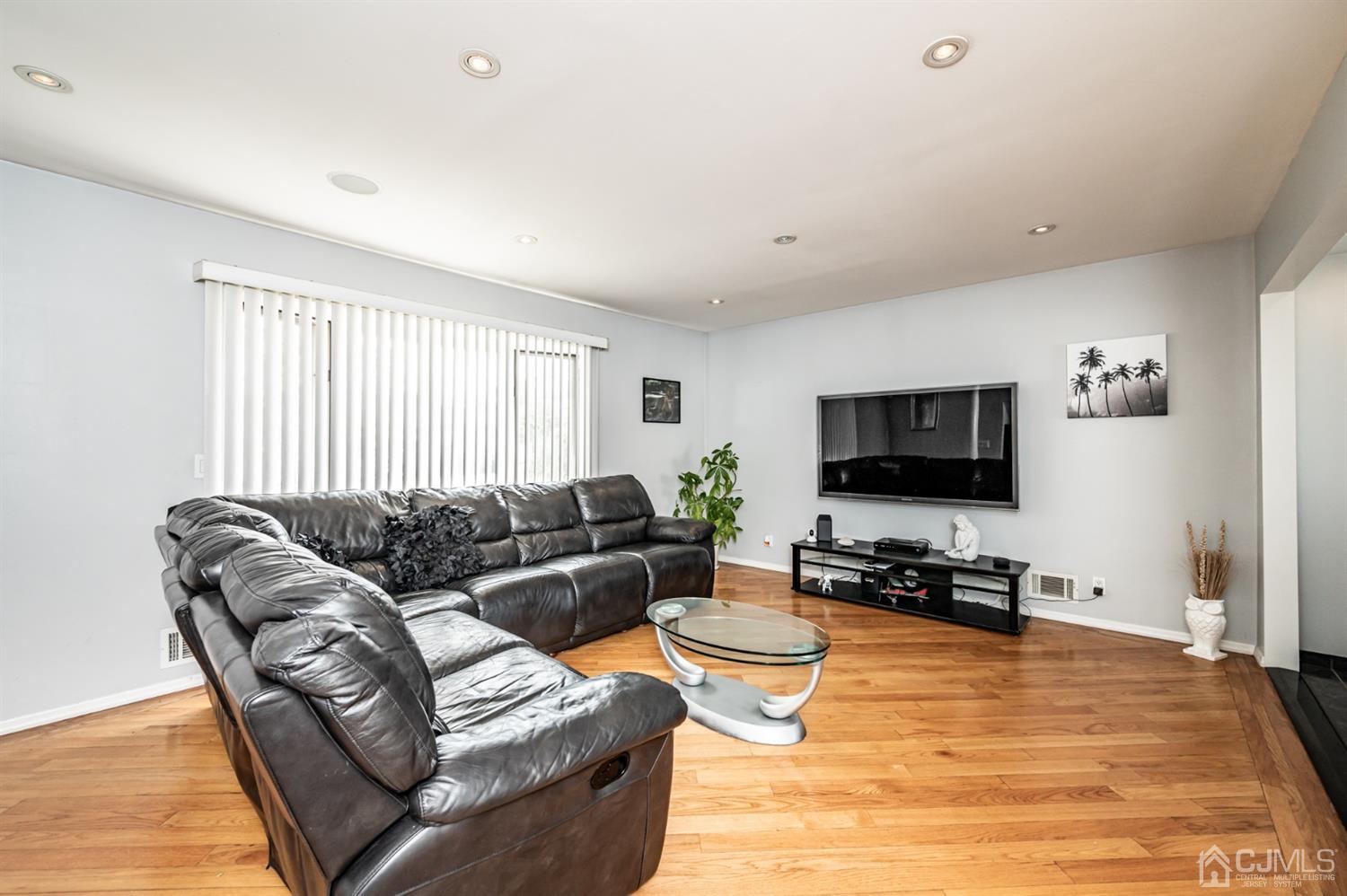201 Winding Road Iselin, NJ 08830 - Photo 12 of 48 Gallery Image 12