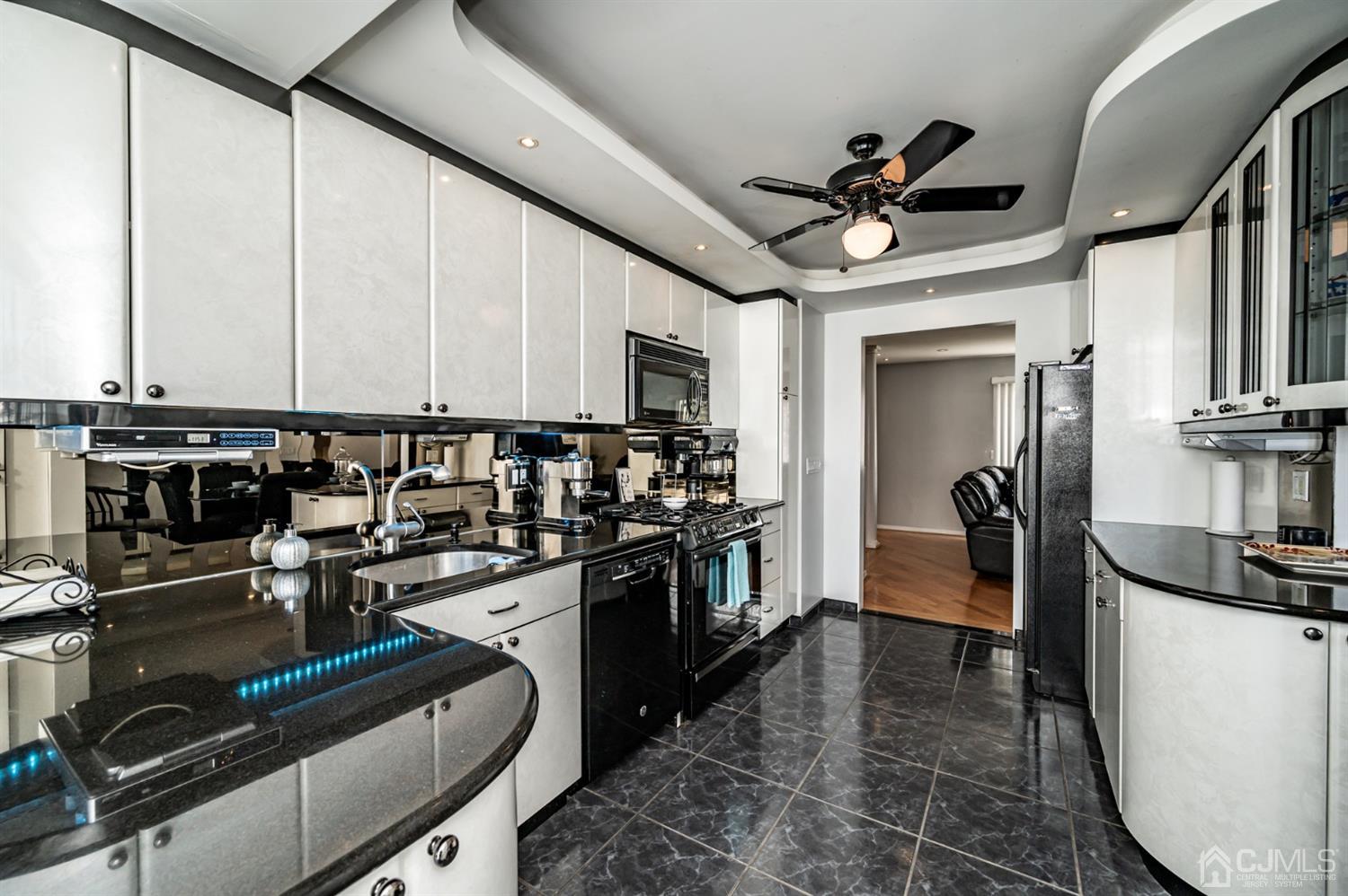 201 Winding Road Iselin, NJ 08830 - Photo 22 of 48 Gallery Image 22