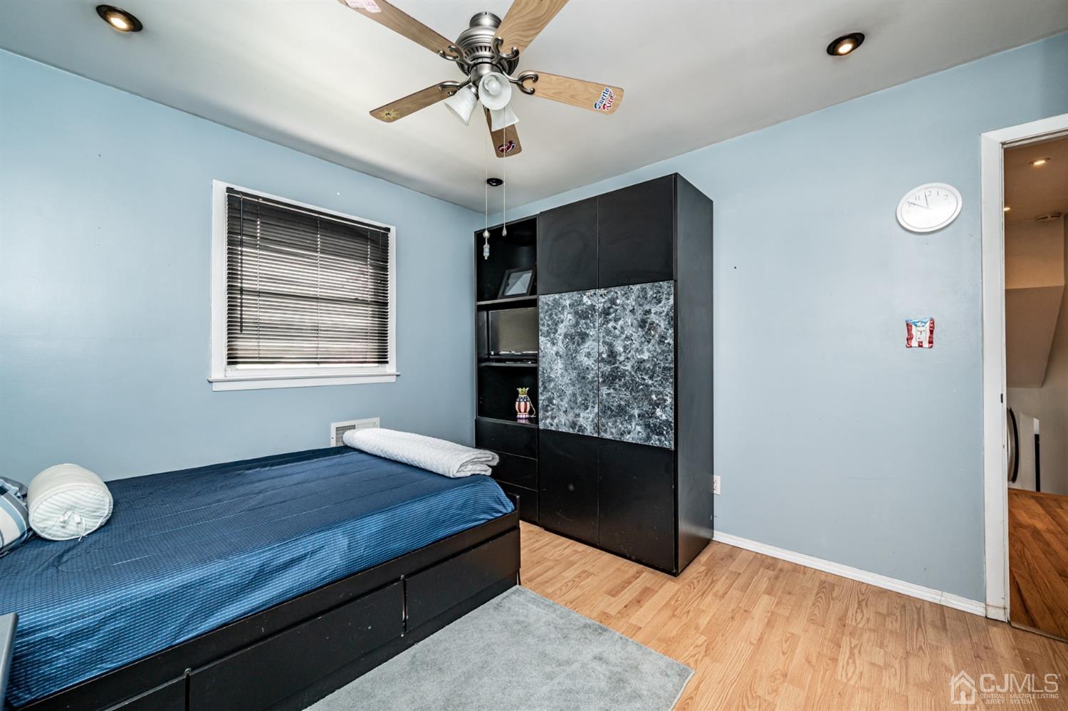 201 Winding Road Iselin, NJ 08830 - Photo 33 of 48 Gallery Image 33
