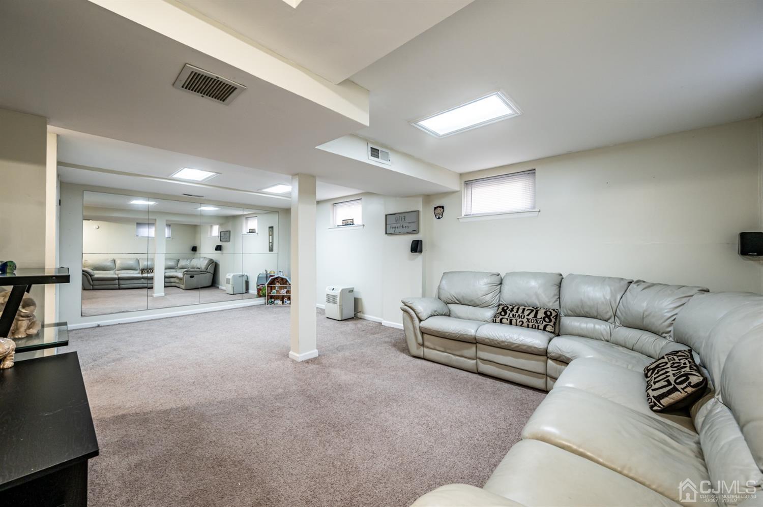 201 Winding Road Iselin, NJ 08830 - Photo 38 of 48 Gallery Image 38