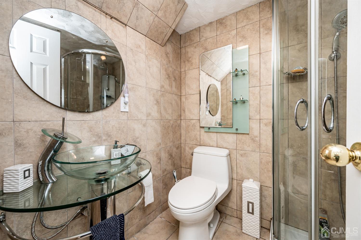 201 Winding Road Iselin, NJ 08830 - Photo 40 of 48 Gallery Image 40