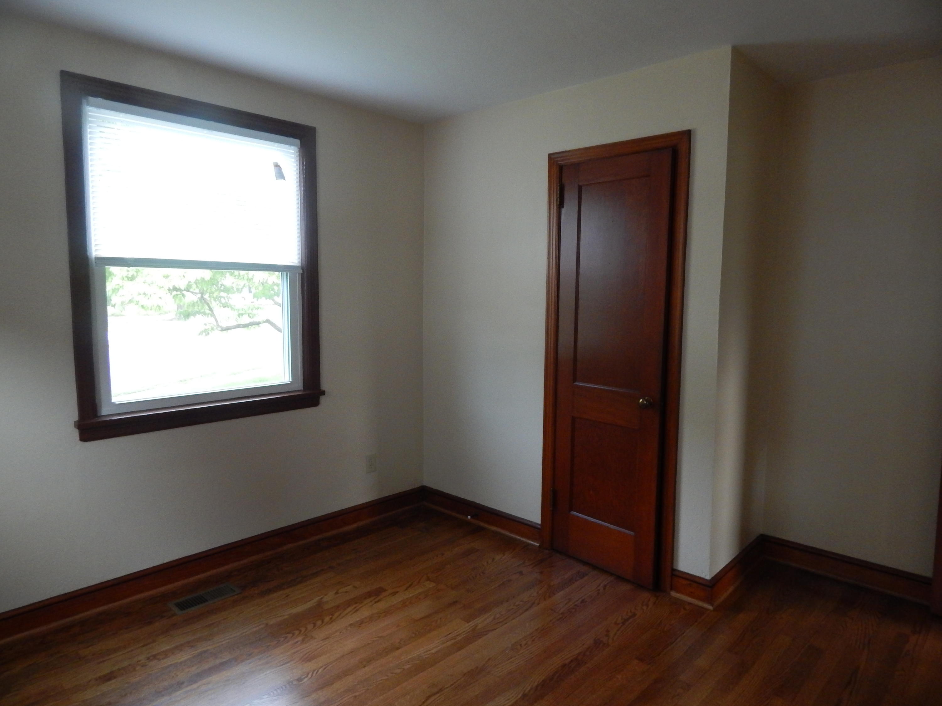 1329 Brighton Road Southwest Roanoke, VA 24015 - Photo 8 of 16 DSCN3464