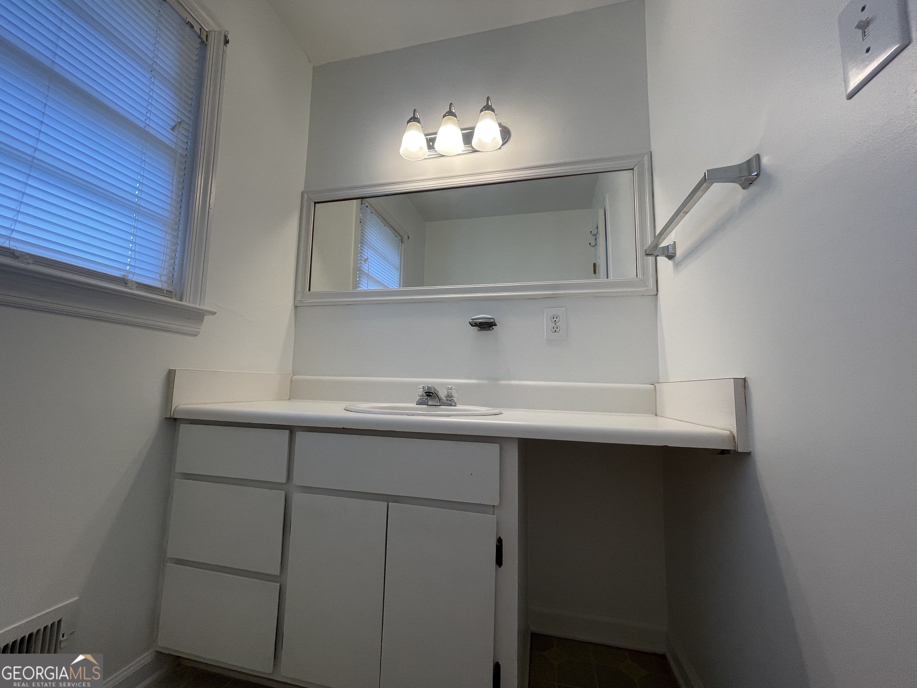 118 Langham Street Thomson, GA 30824 - Photo 13 of 21