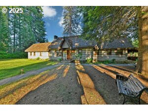 50000 Highway 62 Prospect, OR 97536 - Photo 27 of 38