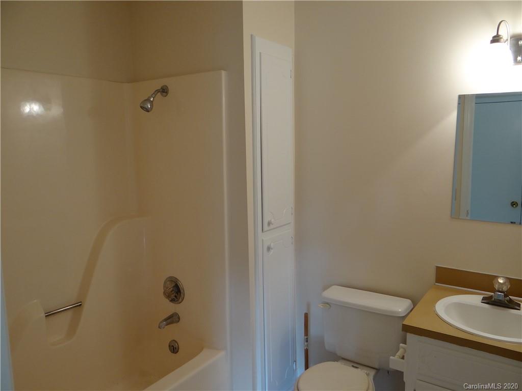 4315 Catawba Burris Road Denver, NC 28037 - Photo 19 of 20 a bathroom with a sink toilet and shower