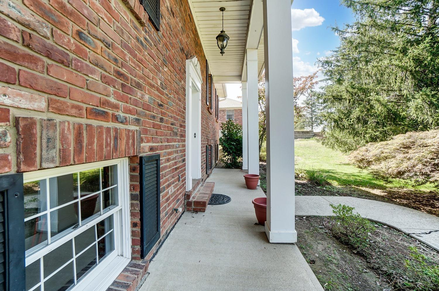 6051 Springdale Road Cincinnati, OH 45247 - Photo 7 of 50 Gallery Image 7