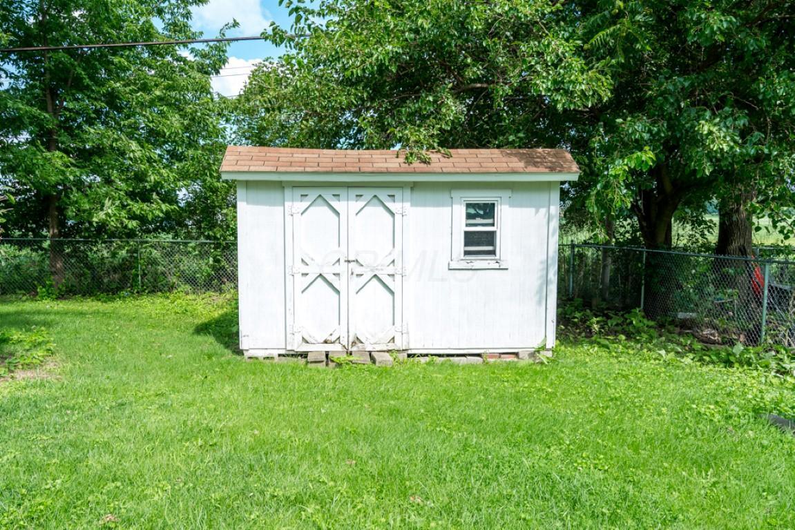 2516 South Burnett Road Springfield, OH 45505 - Photo 10 of 33