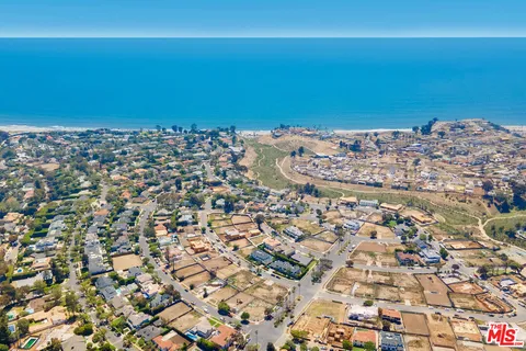 $3,995,000 | 526 Frontera Drive, Pacific Palisades, CA 90272