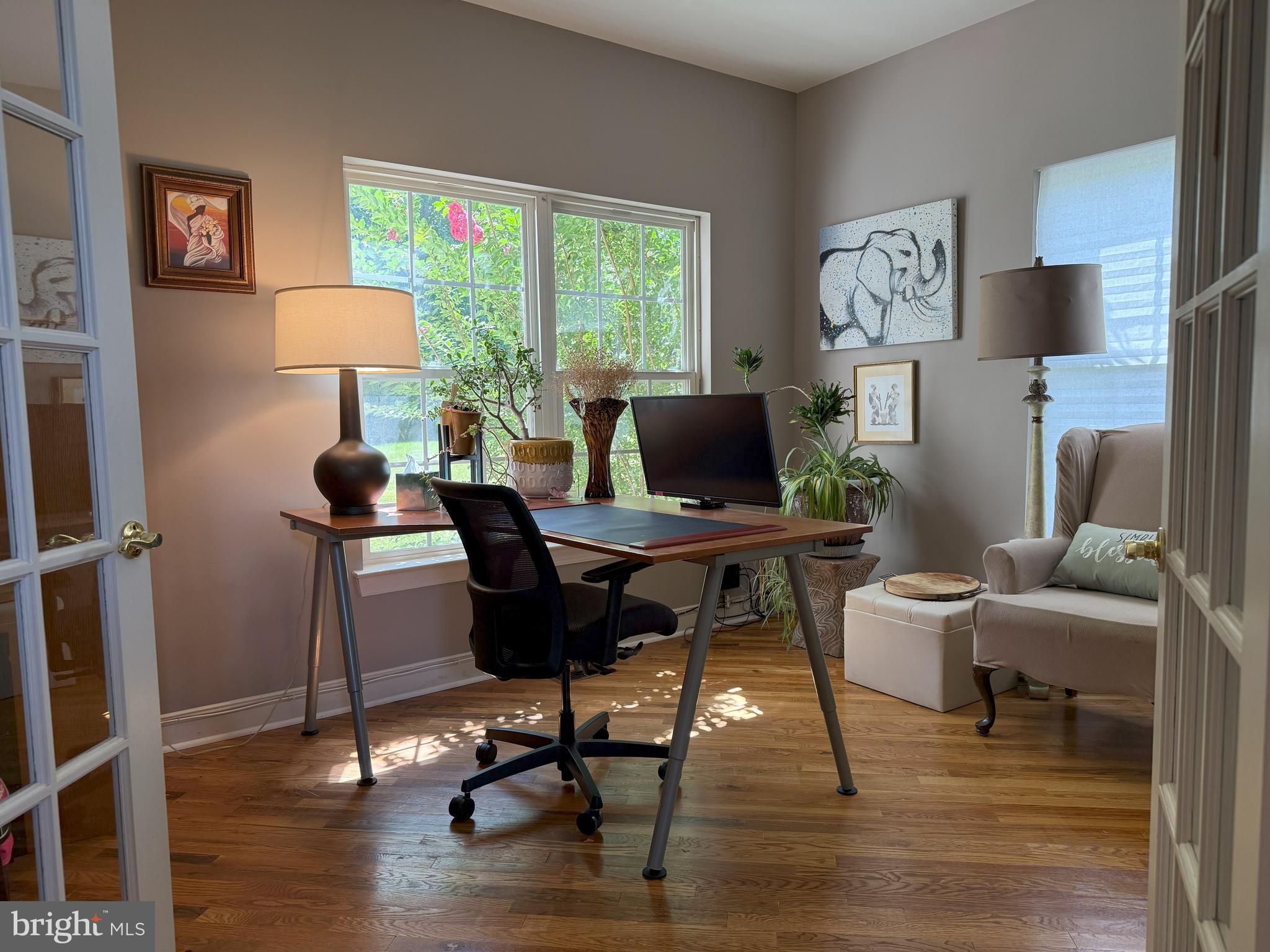 3919 Woodreed Drive Brandywine, MD 20613 - Photo 22 of 88 a workspace with furniture and a window