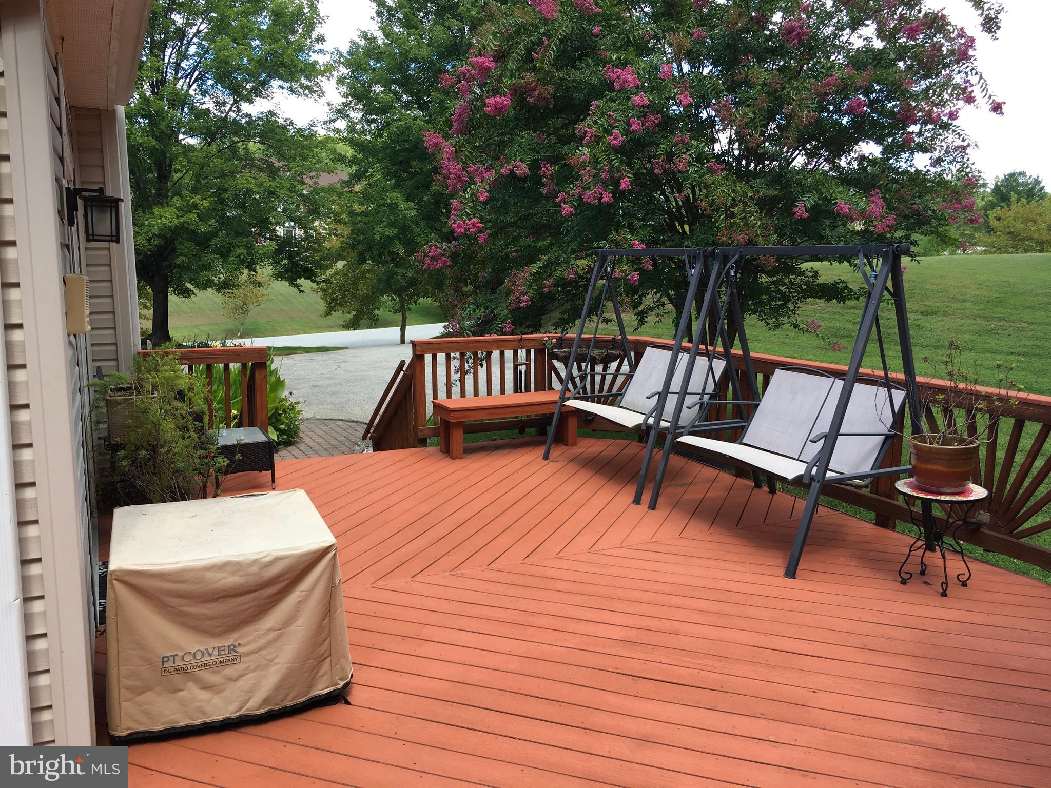 3919 Woodreed Drive Brandywine, MD 20613 - Photo 78 of 88 Side deck