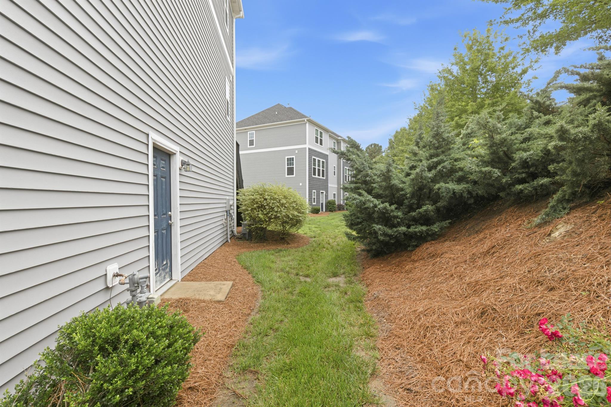 1502 Sharon Road West Charlotte, NC 28210 - Photo 37 of 40