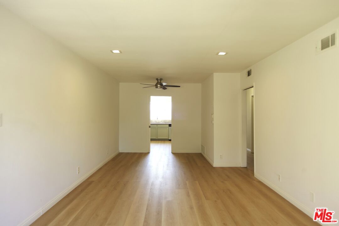 1323 South Ridgeley Drive, Unit 5 Los Angeles, CA 90019 - Photo 2 of 13