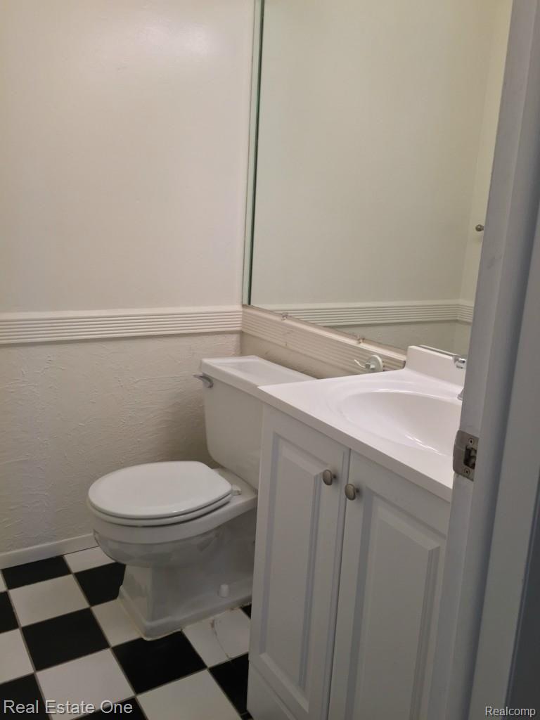 1787 Southfield Road, Unit 9 Birmingham, MI 48009 - Photo 12 of 17 Photo Jan 27, 10 38 32 AM.jpg