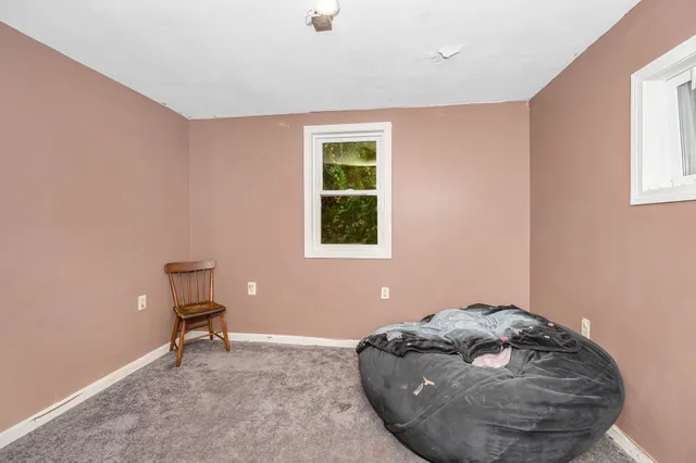 $299,900 | 2 Hope Road, Henniker, NH 03242