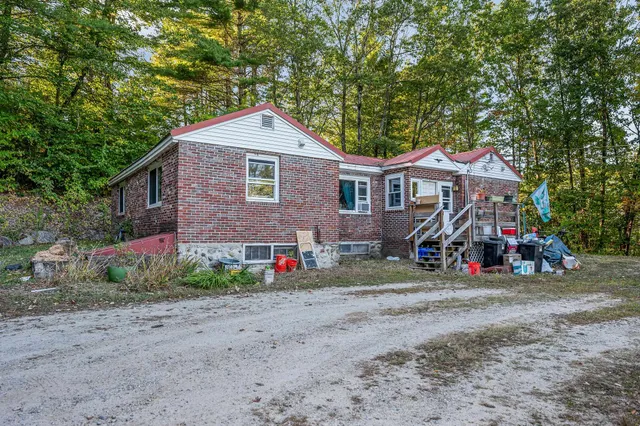 $299,900 | 2 Hope Road, Henniker, NH 03242