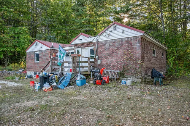 $299,900 | 2 Hope Road, Henniker, NH 03242