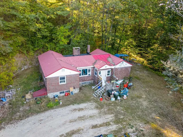 $299,900 | 2 Hope Road, Henniker, NH 03242