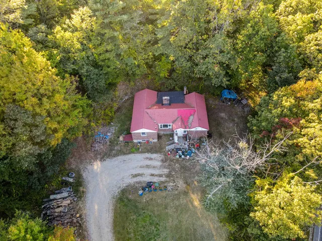 $299,900 | 2 Hope Road, Henniker, NH 03242