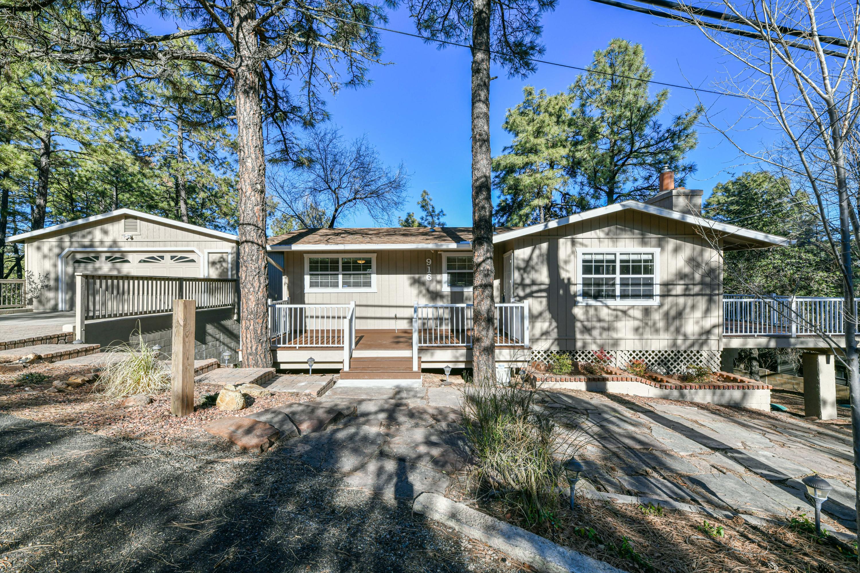 916 Sundown Road Prescott, AZ 86303 - Photo 1 of 30 Perfect Mountain Club Cottage