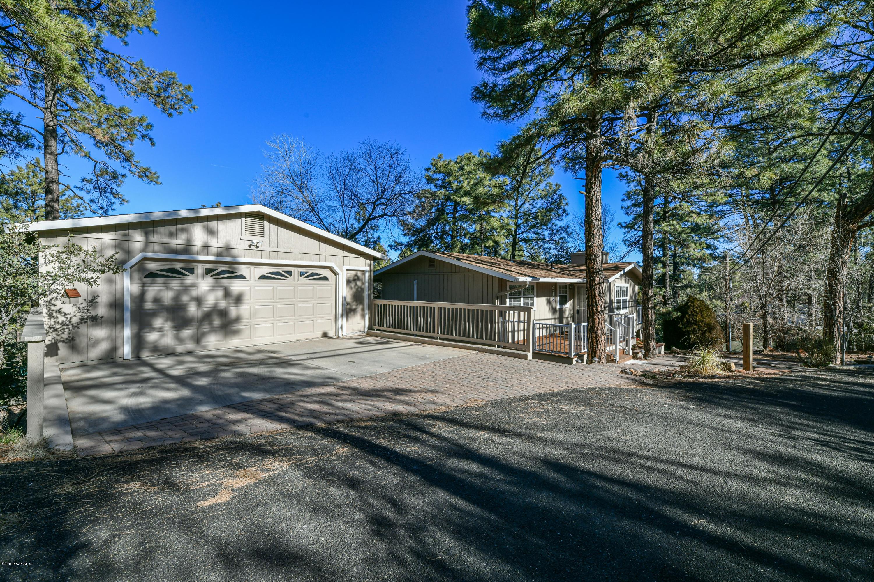 916 Sundown Road Prescott, AZ 86303 - Photo 2 of 30 Level drive, two-car garage