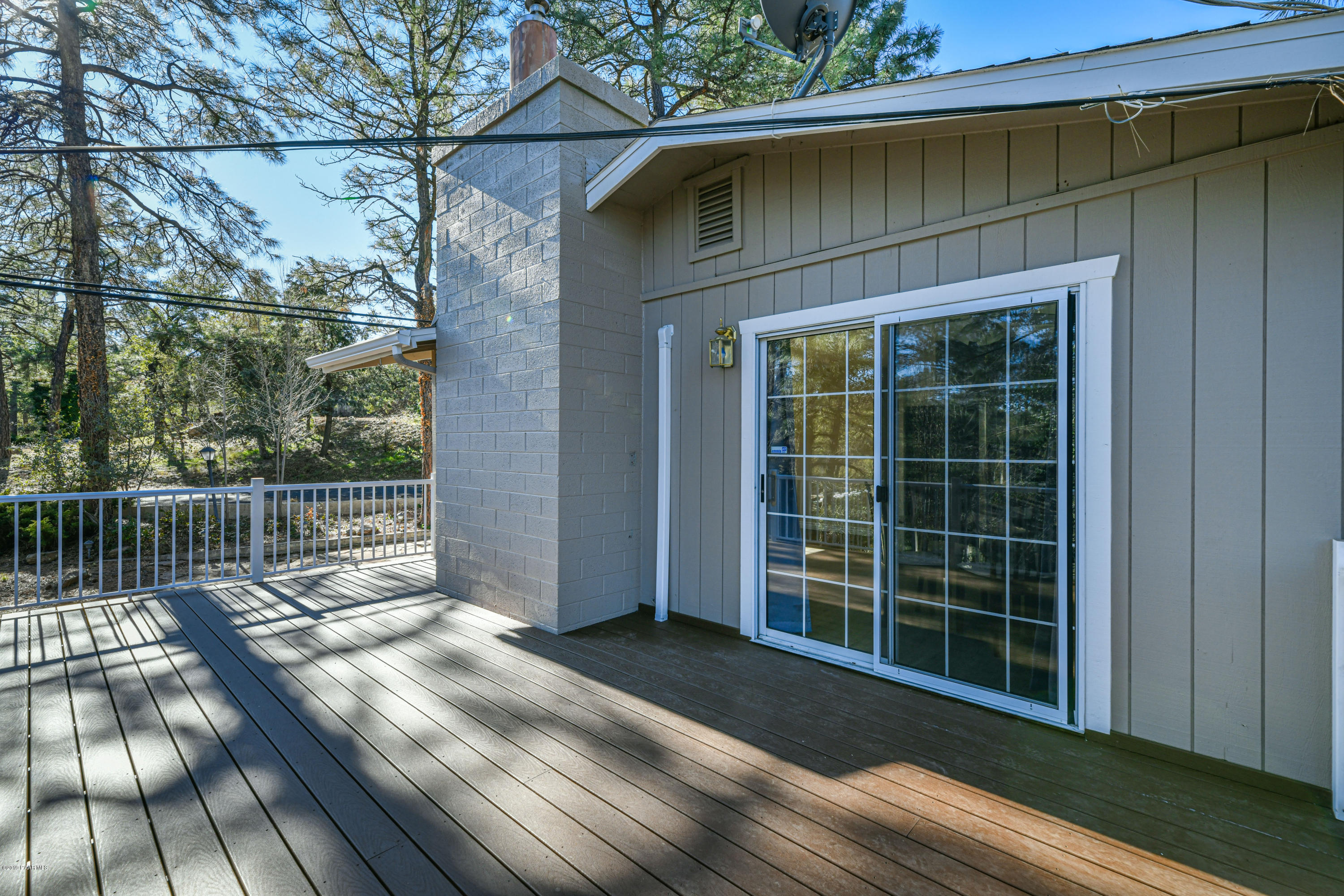 916 Sundown Road Prescott, AZ 86303 - Photo 8 of 30 Slider off dining area