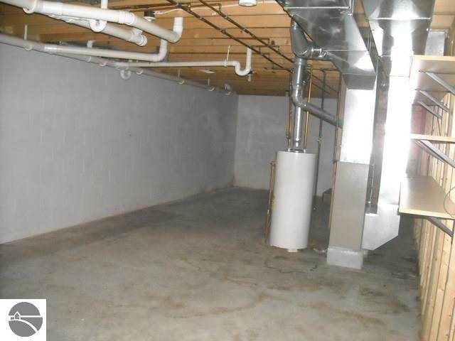 19100 Ridgeview Lane Lake Ann, MI 49650 - Photo 14 of 19 1774994-13.JPG