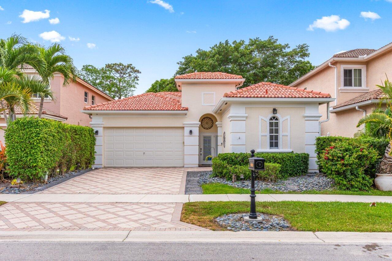 9680 Vineyard Court Boca Raton, FL 33428 - Photo 2 of 40 001-9680VineyardCourt-Unit203-BocaRaton-