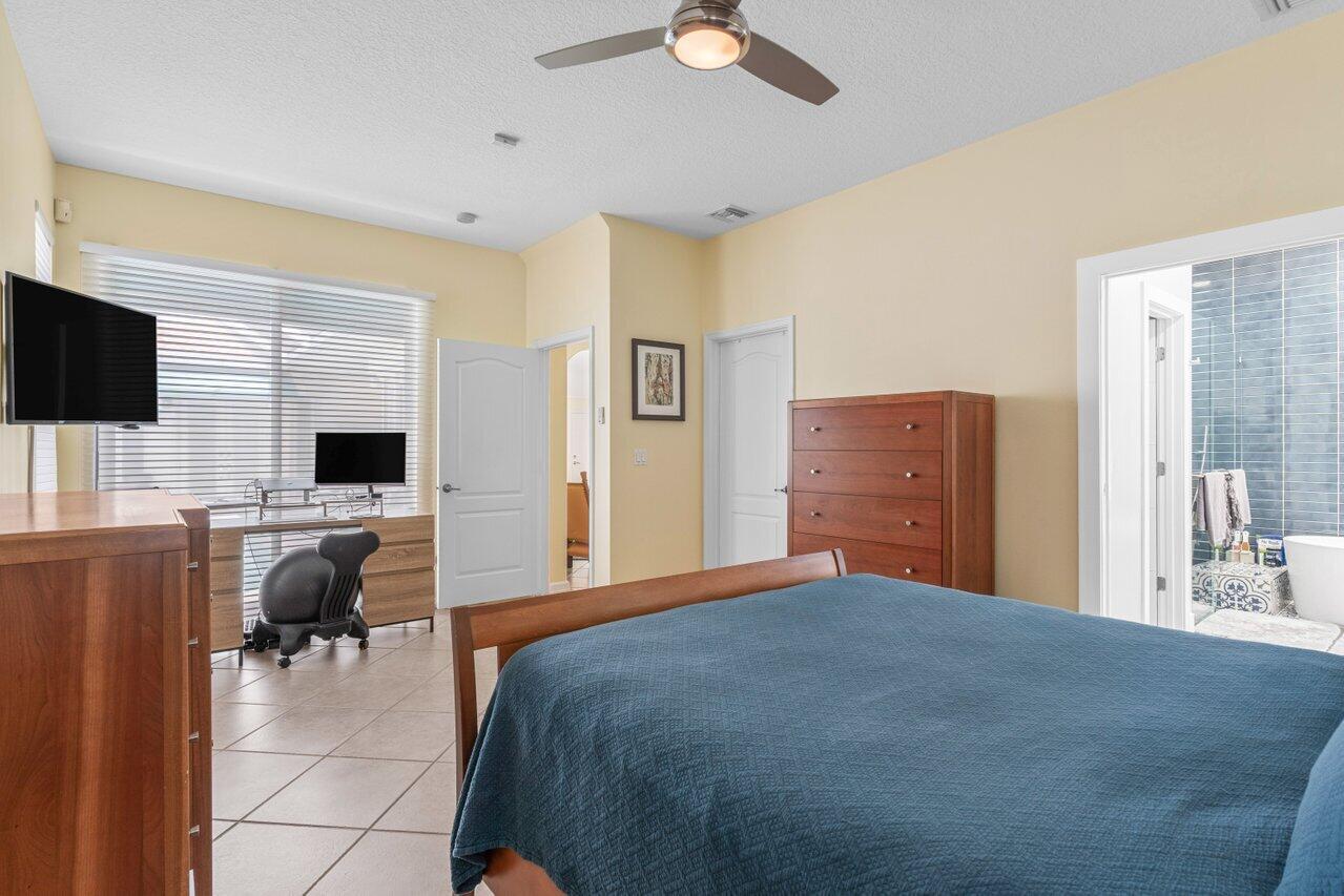 9680 Vineyard Court Boca Raton, FL 33428 - Photo 27 of 40 027-9680VineyardCourt-Unit203-BocaRaton-