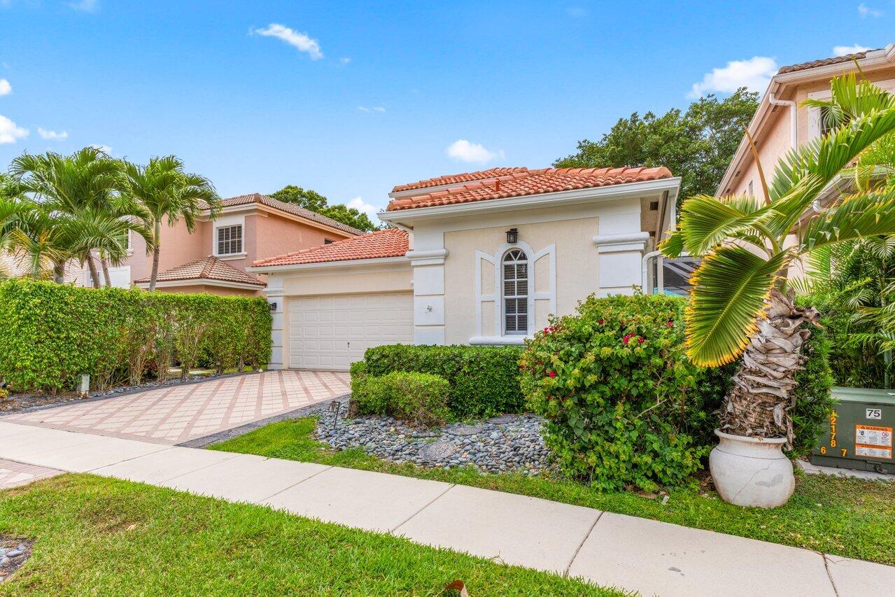 9680 Vineyard Court Boca Raton, FL 33428 - Photo 3 of 40 002-9680VineyardCourt-Unit203-BocaRaton-