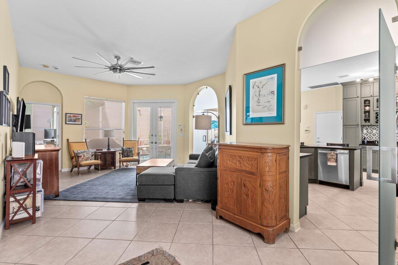 9680 Vineyard Court Boca Raton, FL 33428 - Photo 8 of 40 008-9680VineyardCourt-Unit203-BocaRaton-