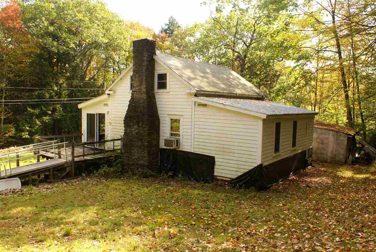 53 Pine Banks Road Putney, VT 05346 - Photo 4 of 12