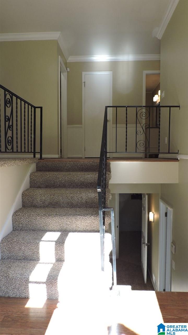24 Hillview Lane Northwest Birmingham, AL 35215 - Photo 5 of 37