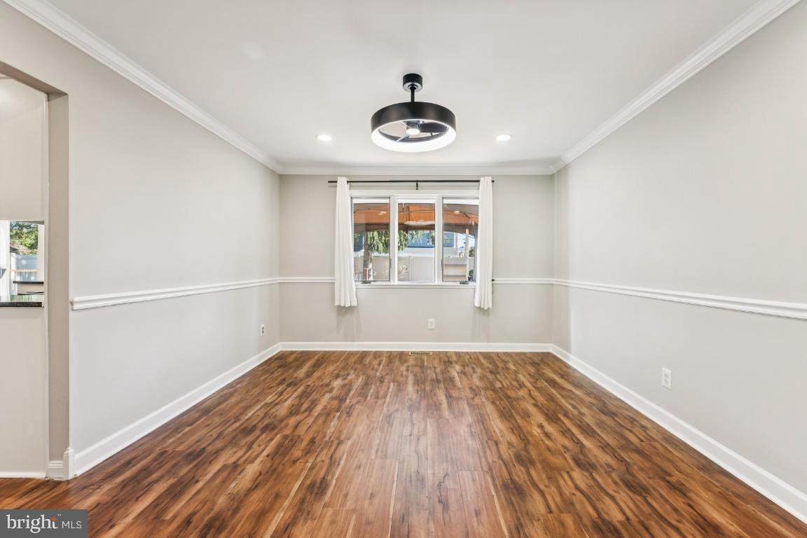 628 Chatham Road Somerdale, NJ 08083 - Photo 6 of 25 Bright and airy dining room with modern charm.
