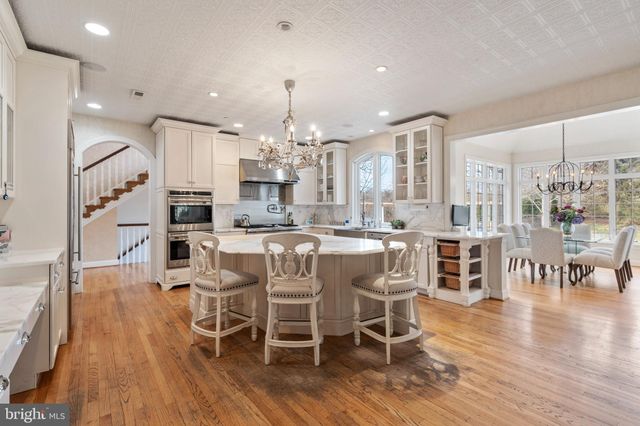 $1,880,000 | 4 Green Gable Lane, Newtown Square, PA 19073