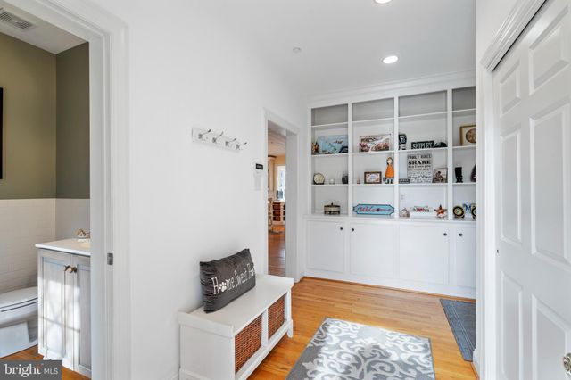 $1,880,000 | 4 Green Gable Lane, Newtown Square, PA 19073