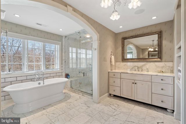 $1,880,000 | 4 Green Gable Lane, Newtown Square, PA 19073