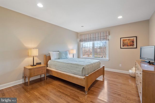 $1,880,000 | 4 Green Gable Lane, Newtown Square, PA 19073