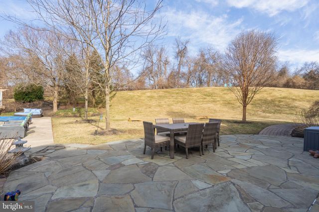 $1,880,000 | 4 Green Gable Lane, Newtown Square, PA 19073