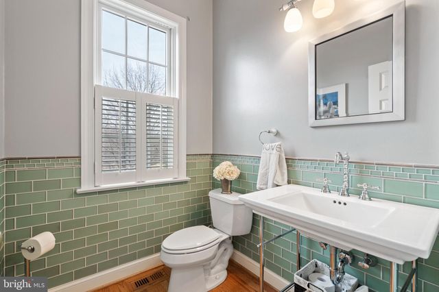 $1,880,000 | 4 Green Gable Lane, Newtown Square, PA 19073