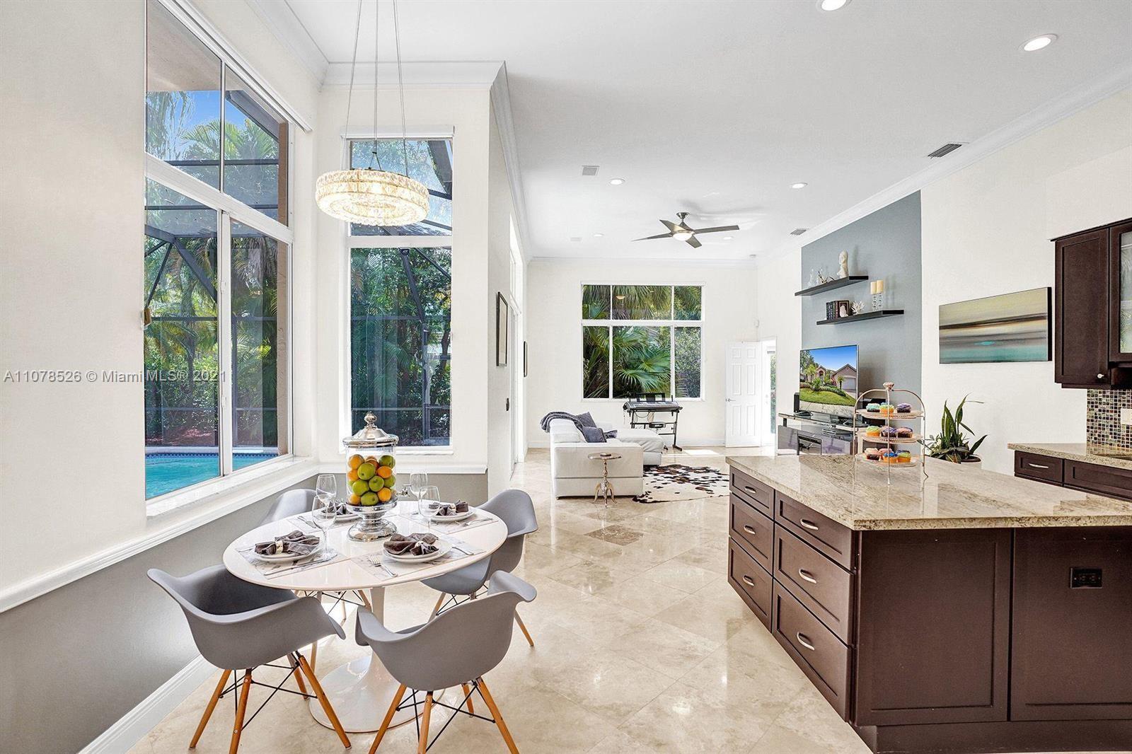 2724 Oakbrook Drive Weston, FL 33332 - Photo 13 of 20