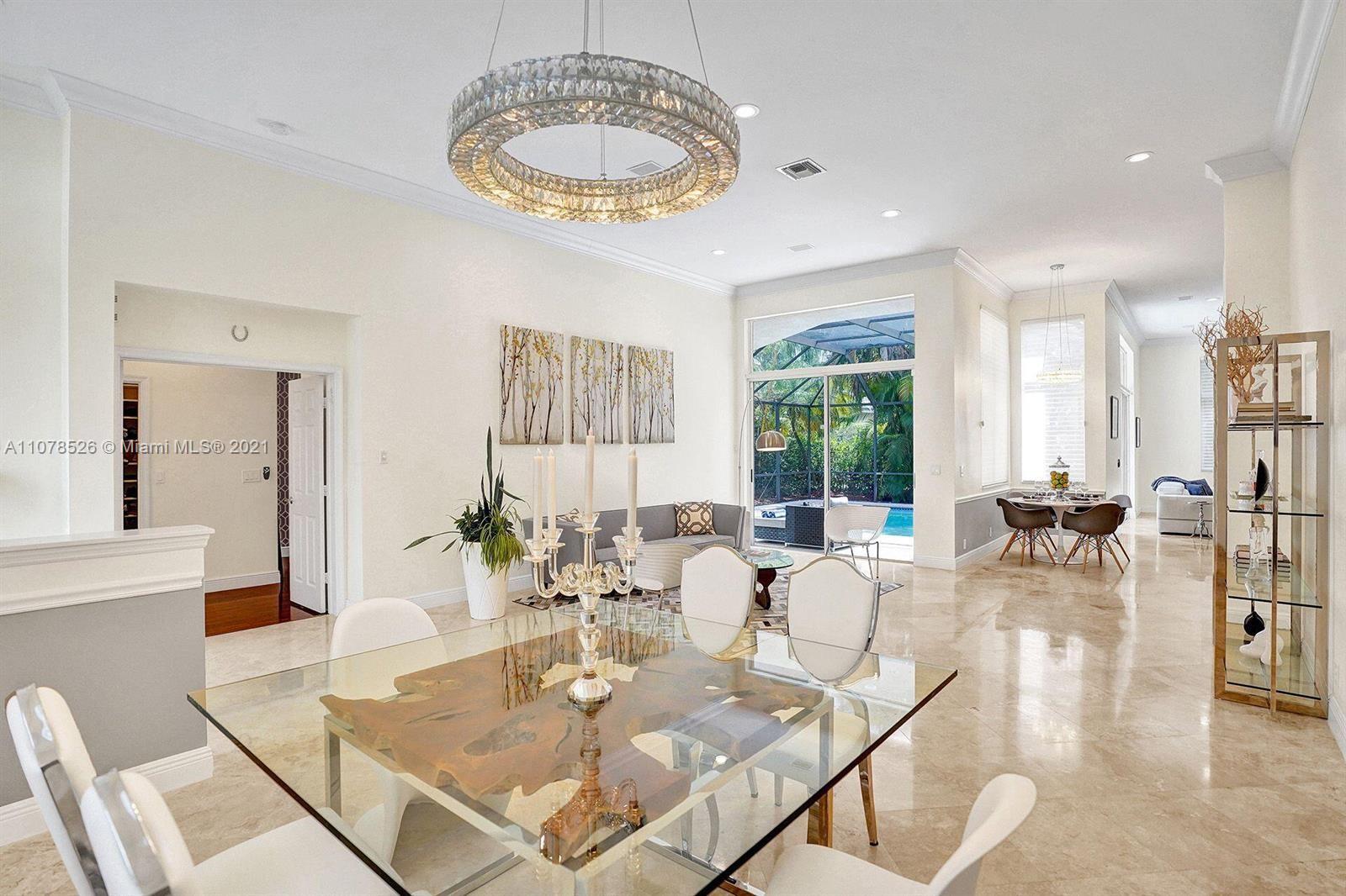 2724 Oakbrook Drive Weston, FL 33332 - Photo 7 of 20